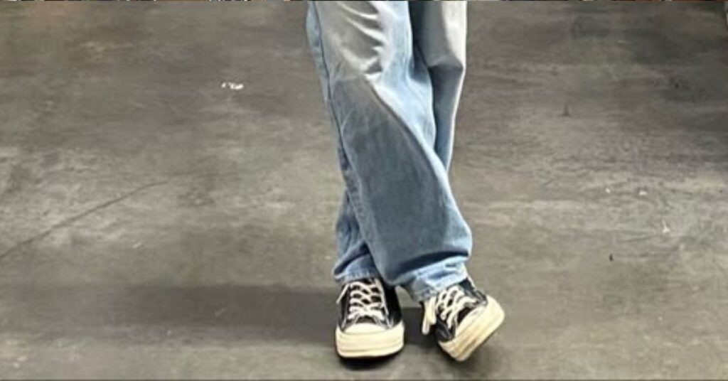 Best Shoes With Baggy Jeans