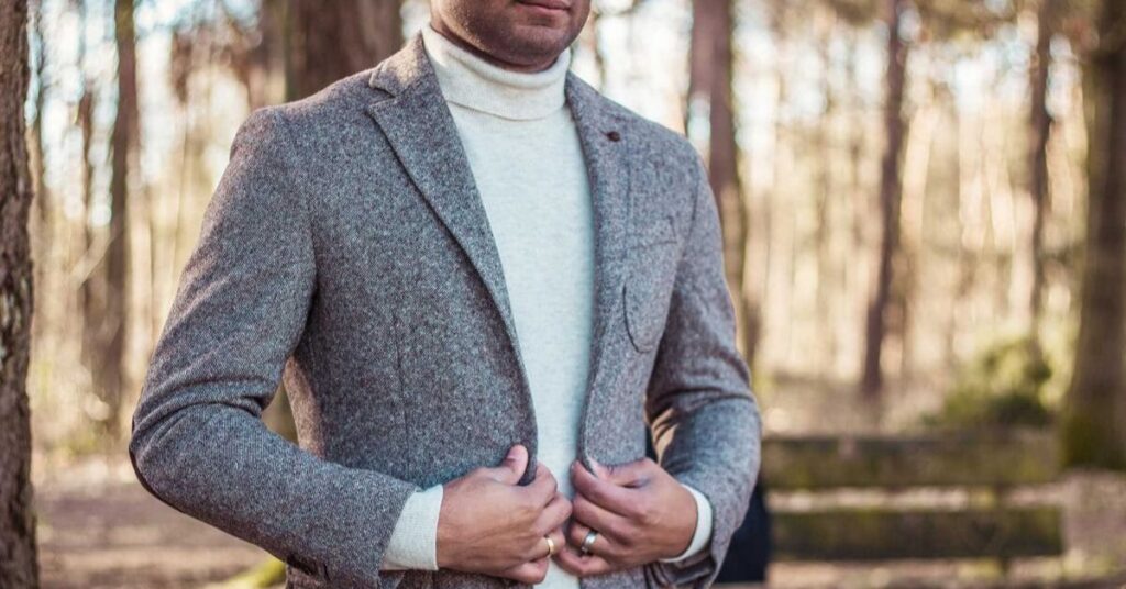 Tops to Wear With Blazers